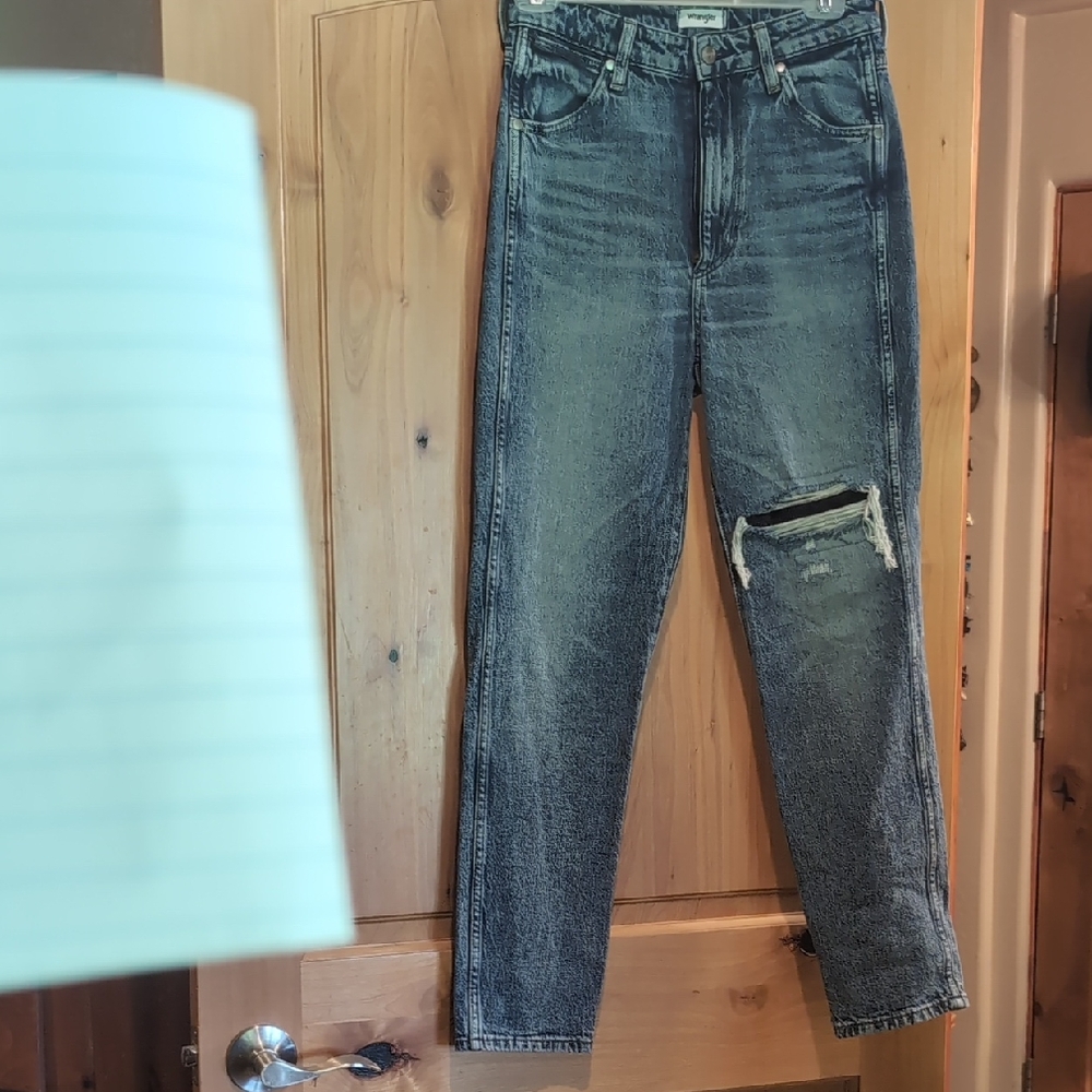 Wrangler Distressed Blue Jeans 27 X 27